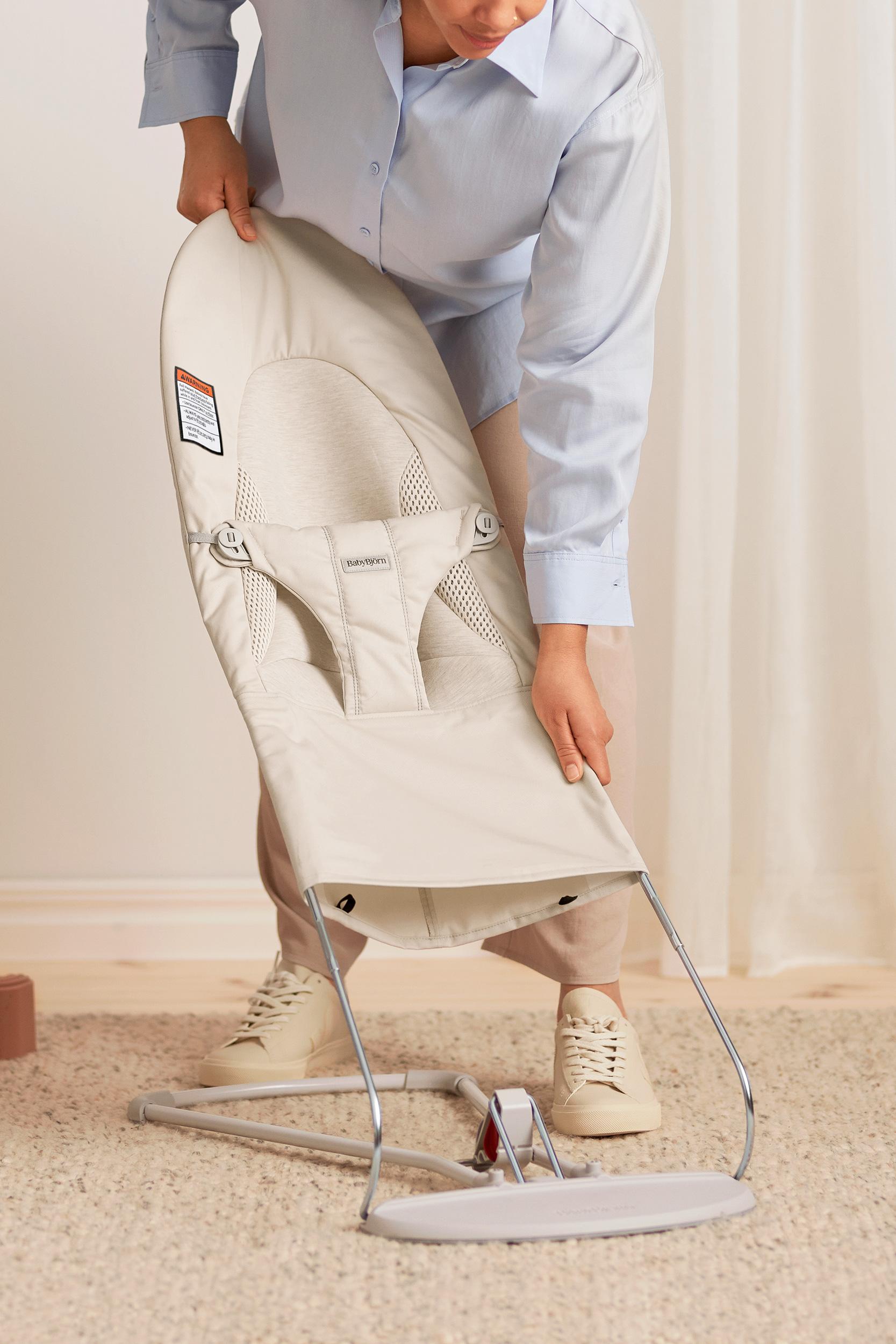 Bouncer Balance Soft in Light beige Woven/Jersey Trifabric - BabyBjörn